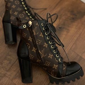 Louis Vuitton Star Trail ankle boots